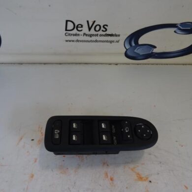 Citroen C3  Combischakelaar ramen 2011 6490AZ