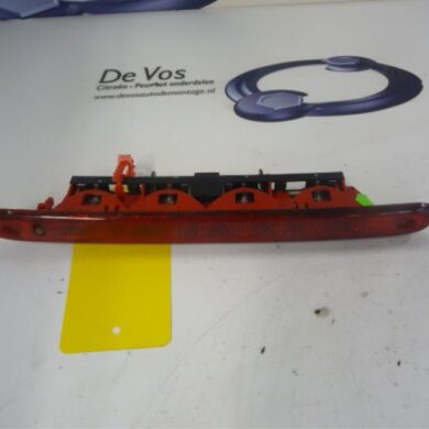 Peugeot 107 1.0 12V Extra Remlicht midden 2010 1606372780-6351W5