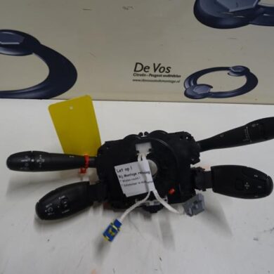 Peugeot 308  Steering column stalk 2010 624334-98062025XT