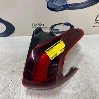 Peugeot 2008  Achterlicht rechts 2019 9814745980-9826730380