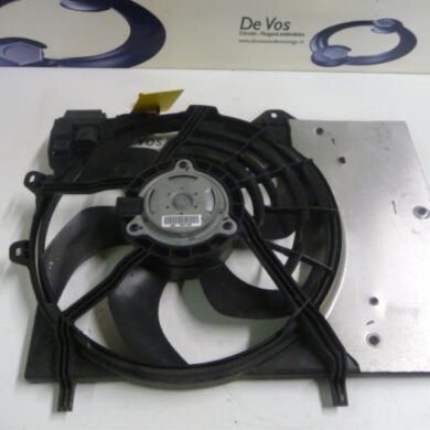 Citroen C3 Picasso 1.6 HDi 16V Cooling fan housing 2011 1253Q0