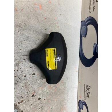 Peugeot RCZ  Left airbag (steering wheel) 2012 8216ZX