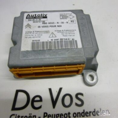 Citroen Picasso 1.8 16V Airbag Module 2002 8216S2