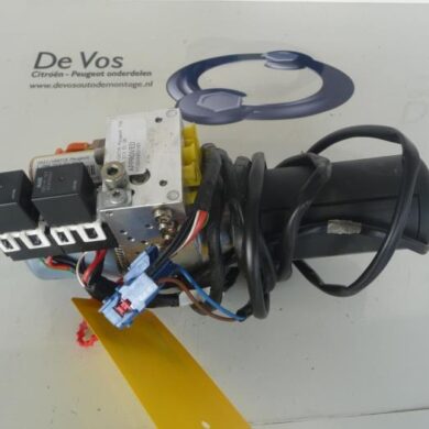 Peugeot 307 2.0 16V Cabriodak Motor 2005 8446S4