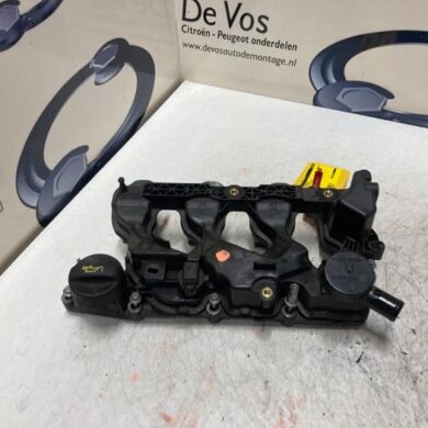 Peugeot 308  Rocker cover YHZ 2019 9827622780