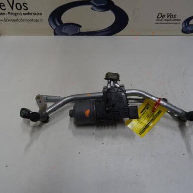 Peugeot 2008 1.2 12V e-THP PureTech 110 Ruitenwissermotor voor 2018 9815497780