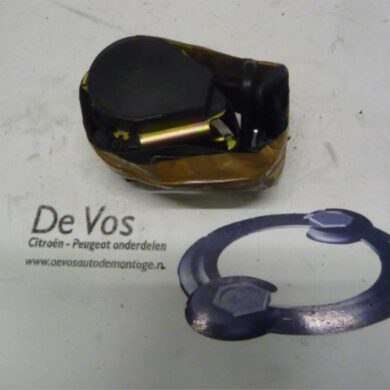 Peugeot 807 2.2 HDiF 16V Rear seatbelt, left 2003 8974RK