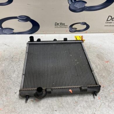 Peugeot 208 1.2 Vti 12V PureTech 82 Kühler HMZ 2015 1330Q5-133374