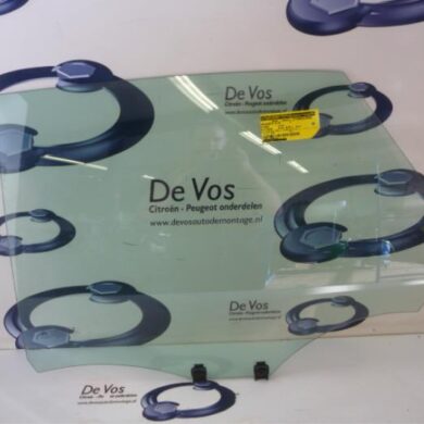 Citroen C4 Picasso  Rear door window 4-door, left 2016 9675837580