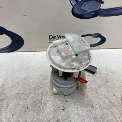 Peugeot 3008 1.6 e-THP 165 16V Electric fuel pump 5GZ 2017 9823727280
