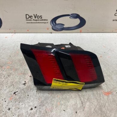 Peugeot 3008 1.5 BlueHDi 130 Achterlicht links 2018 9810477880