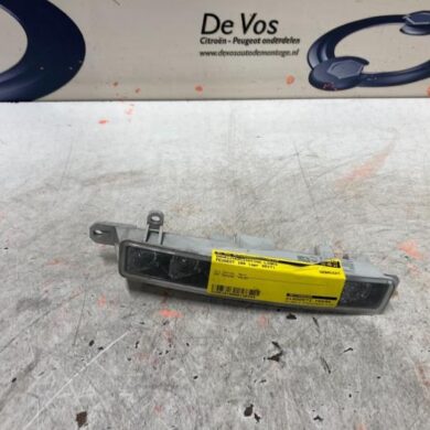 Peugeot 108 1.0 12V Tageslicht links 2017 9677409380