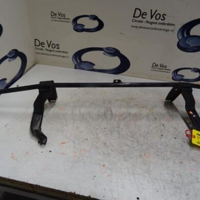 Peugeot iOn  Bumperframe voor 2012 742171