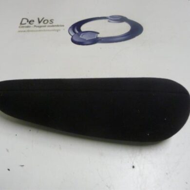 Peugeot 307 1.6 16V Armrest 2006 883004