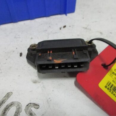 Citroen XM 2.0 i Ignition module RFZ 1991 BOSCHMRT04-0227100204