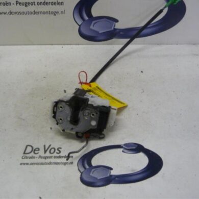 Peugeot Bipper 1.4 HDi Deurslot Mechaniek 4Deurs links-voor 2008 9135HY
