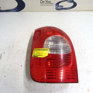 Citroen Picasso 1.6i 16V Rücklicht links 2006 6350T2