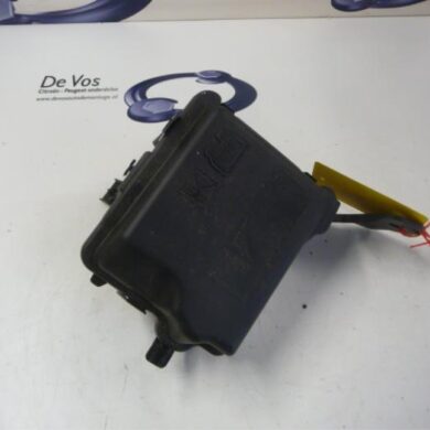 Citroen C4 Cactus 1.6 Blue Hdi 100 Relais Houder 2015 9671941780-9671924480