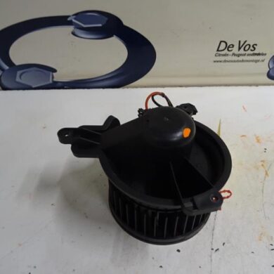 Peugeot Partner 1.6 HDI 75 Kachel Ventilatiemotor 2012 6441R4