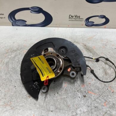 Peugeot 308  Achsschenkel rechts vorne 2014 1610138080-1647857080