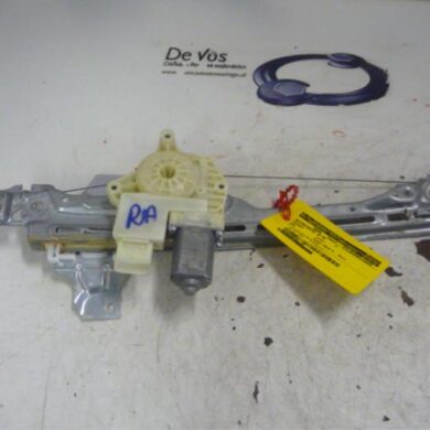 Peugeot 308 1.6 BlueHDi 120 Rear door window mechanism 4-door, right 2014 9677737280
