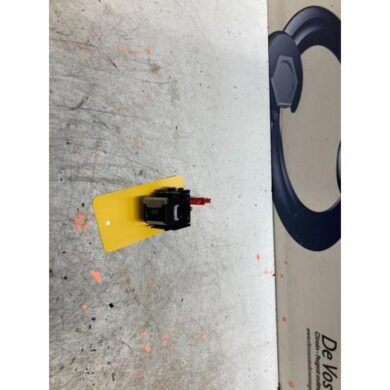 Peugeot 3008 1.5 BlueHDi 130 Handrem schakelaar YHZYH01-YHZ 2018 98105935VV