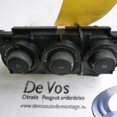 Peugeot 308 1.6 HDi 16V Heater control panel 2009 6452G1