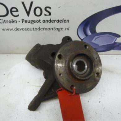 Citroen Picasso 1.8 16V Fusee rechts-voor 2001 364754