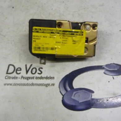 Peugeot 406 1.8 S,SL,ST,STX 16V Door lock mechanism 4-door, front left 1997 9135P1