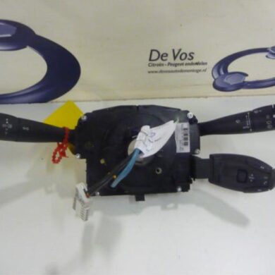 Peugeot 207  Steering column stalk 2011 6242YL