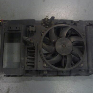Peugeot 307 1.6 HDi 90 16V Cooling fan housing 2005 9676568780-7104V2-1253G7-1253K2