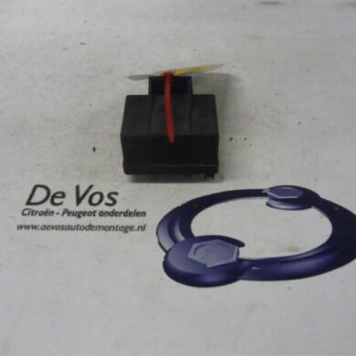 Citroen Jumpy 1.9TD Glow plug relay 1996 598119