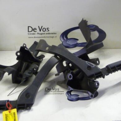 Peugeot 3008 1.6 HDiF 16V Rear bumper frame 2011 7416P9-7416Q0