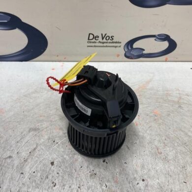 Peugeot 108 1.0 12V Kachel Ventilatiemotor 2017 B000493380
