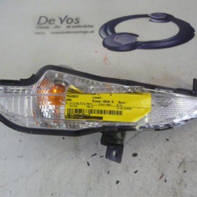 Peugeot 308  Indicator, left 2016 9678039380