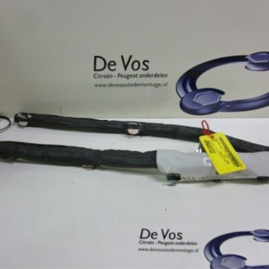 Peugeot 3008 1.6 16V THP 155 Roof curtain airbag 2009 8335WQ