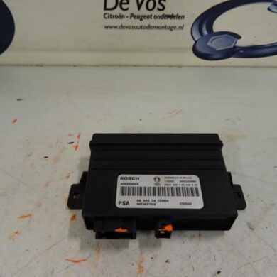 Peugeot 308  PDC Module 2012 1606500580-1606500680