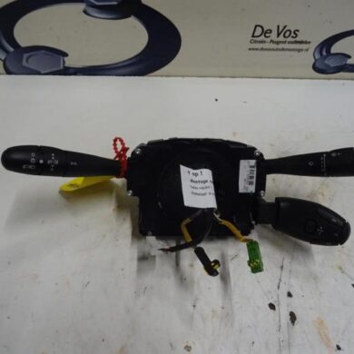 Peugeot 207  Steering column stalk 2009 6242R7