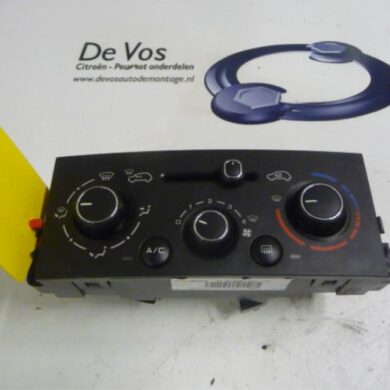 Peugeot 207  Heater control panel 2013 6452Q6