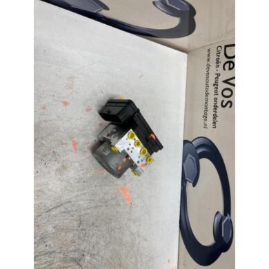 Citroen C4 1.2 PureTech 130 12V ABS Pomp HNS 2021 1682841380-1682841680-9842946280