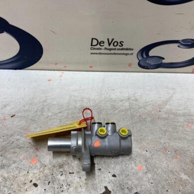 Opel Grandland X  Master cylinder 5GY 2021 1616905480-1638051480