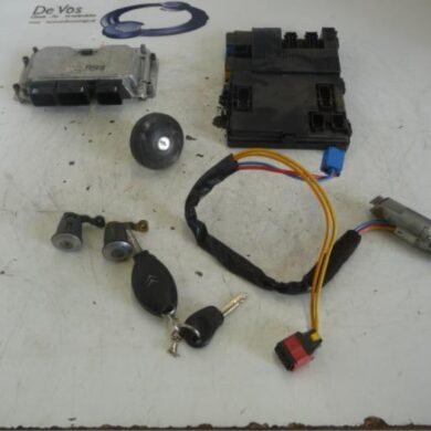 Citroen Xsara 1.6 16V Computer Motormanagement NFU 2003 1940S9