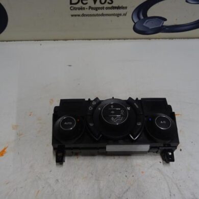 Peugeot 3008  Heater control panel 2010 6452P3-6452W5