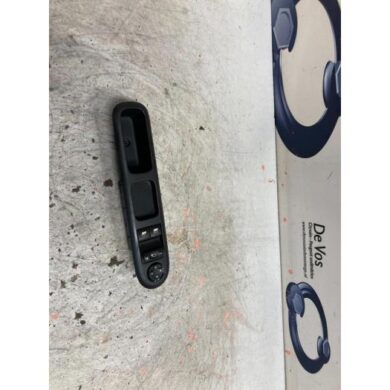 Peugeot 3008  Multi-functional window switch 2013 6490X4