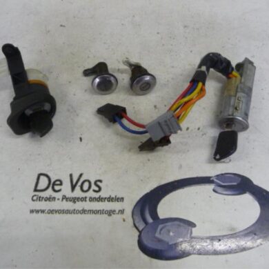 Peugeot 106 1.3 Rallye Set of cylinder locks (complete) 1996 4162G5