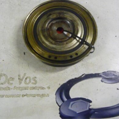Peugeot 407  Crankshaft pulley 2005