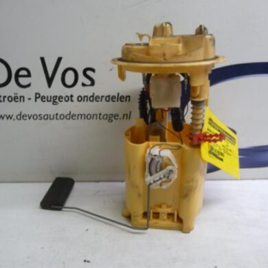 Peugeot 607 2.7 HDi V6 24V Brandstofpomp Elektrisch UHZ 2006 1525EY