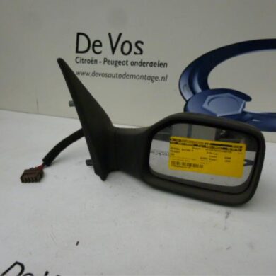 Peugeot 106 1.6 Griffe,Gentry Wing mirror, right 1995 8148EL