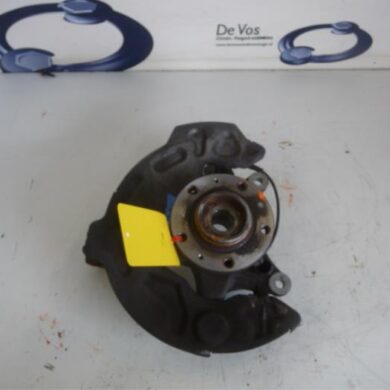 Peugeot 508 1.6 THP 16V Fusee rechts-voor 2011 3647A9