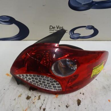 Peugeot 206 PLUS 1.4 XS Achterlicht rechts 2009 6351GV